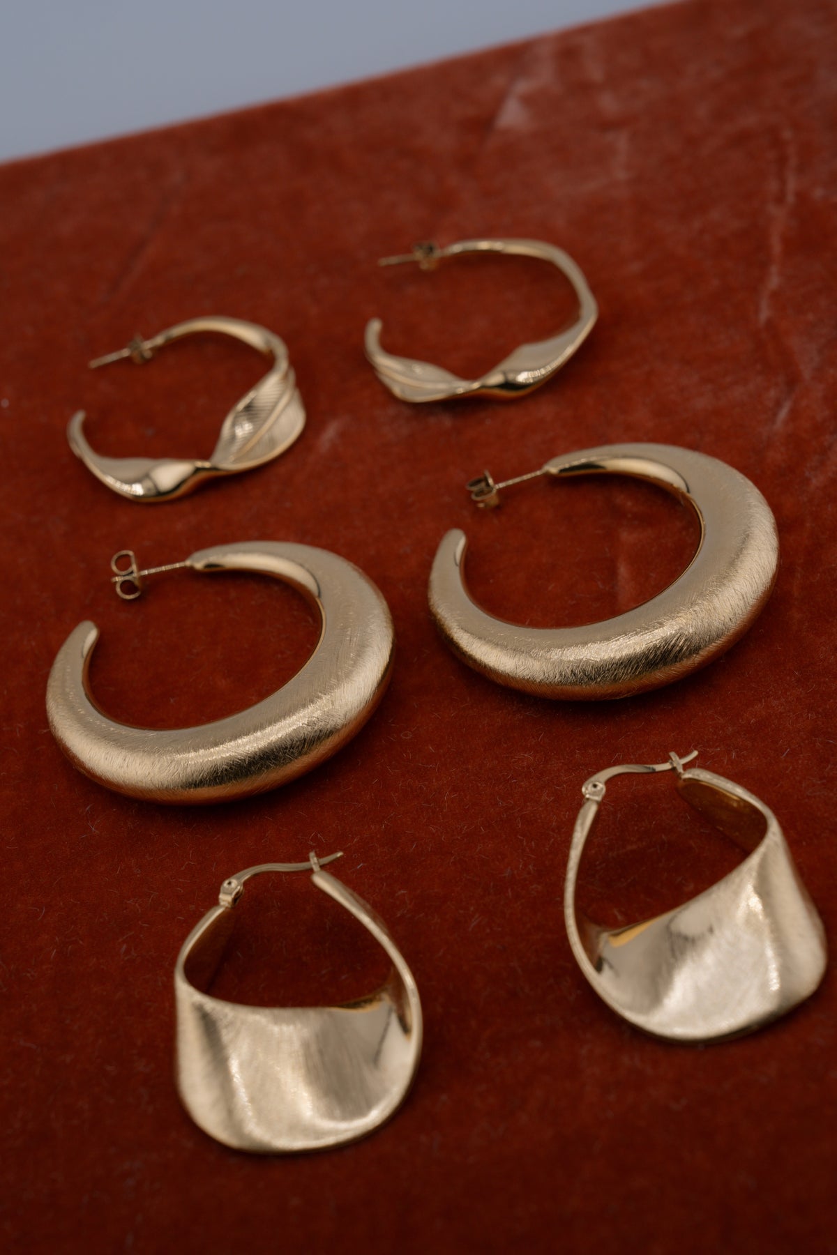 FOLHA Sculptural Hoops